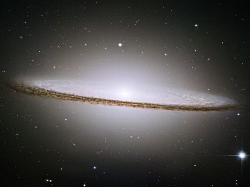 Sombrero Galaxy, M 104, NGC 4594, IRAS 12373-1121