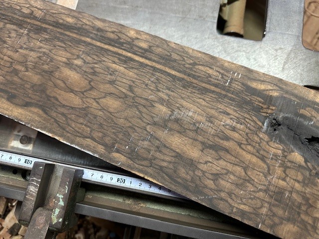 材料紹介 黒柿孔雀杢 | 切々と語る楔（せつせつとかたるせつ）