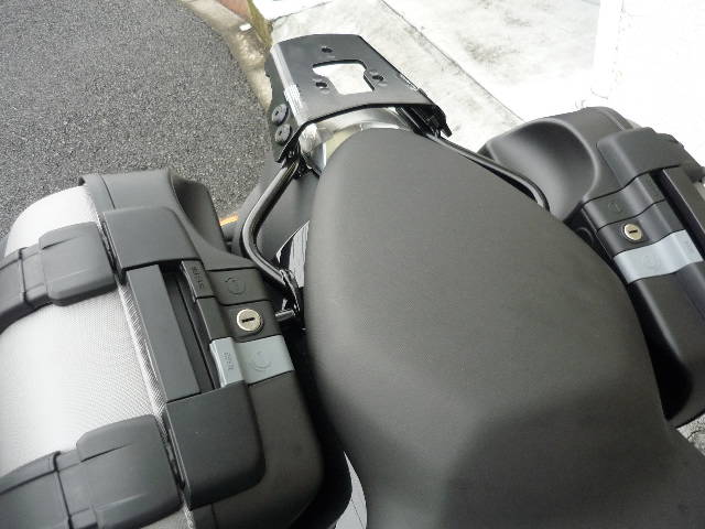 BMW K1300S パニアケース取付けステー付き
