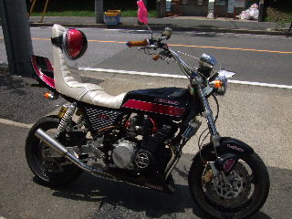 朝一から・・・ 登場!! | 旧車バイク・カスタムバイク販売 朝一から・・・ 登場!! | 旧車バイク・カスタムバイク販売