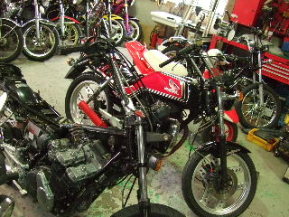 製作中は | 旧車バイク・カスタムバイク販売「BurstCity/バースト