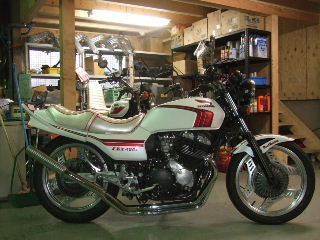 ☆新品・箱入り cbx400f ホワイトパワー wp サスペンション 前後