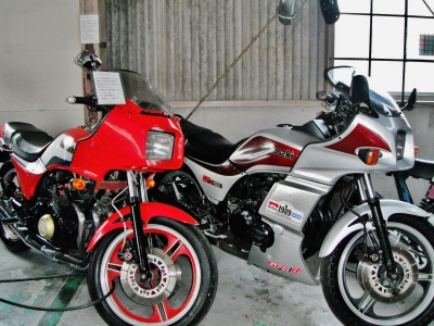 赤 一枚 gpz gs400 バブ CBX400F 扱わ cbr400f cb250t 赤 一枚 gpz gs400 バブ CBX400F 扱わ cbr400f cb250t