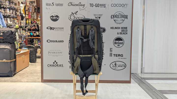 背負えるキャリーバッグで身軽な旅に【成田空港店】 | A&F カントリー