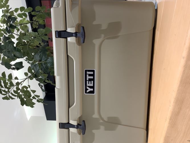 YETI - ハードクーラーボックス 楽天市場】【ポイント3倍!3日20時〜5日】YETI クーラーボックス