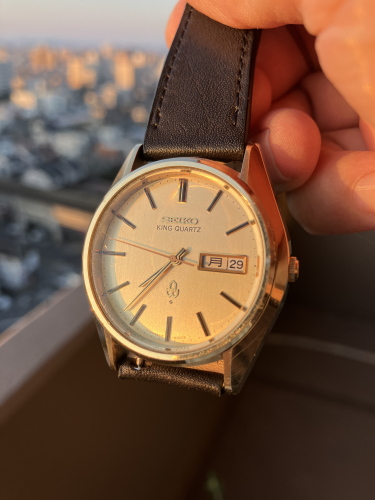 SEIKO KING QUARTZ 1976年製 朝日に向かって。二つの『KING』、時代を超えて。～SEIKOの誇る、諏訪