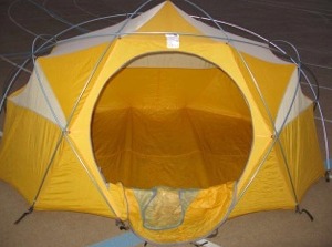 ジオデシックテントの伝説。ノースフェイス The Noeth Face 