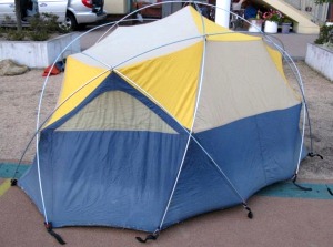 ジオデシックテントの伝説。ノースフェイス The Noeth Face 