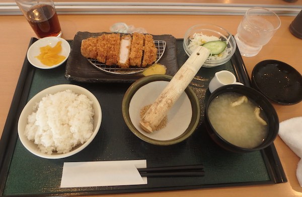 昼食