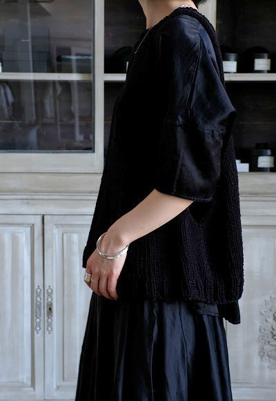 ALBUM DI FAMIGLIA ニットベスト 100%シルク ALBUM DI FAMIGLIA ニットベスト 100%シルク