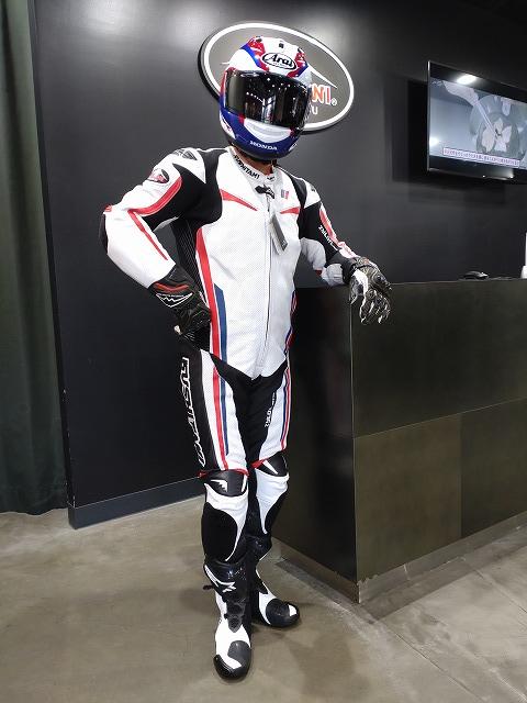 【タグ付き未使用】BODYSONG. スーツ生地　プルオーバー　フリーサイズ オーダースーツのご紹介！:KUSHITANI三鷹店 | KUSHITANI 三鷹店
