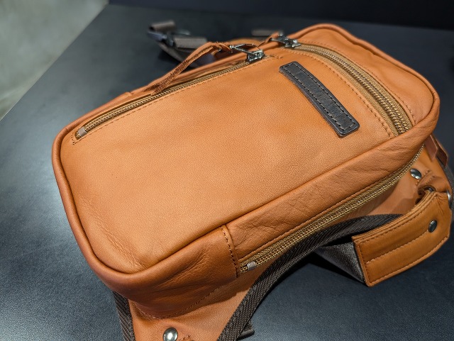 KUSHITANI クシタニ　レッグバッグ　レザー　ブラウン 上質な革のレッグバッグあったらいいなぁ・・・。：KUSHITANI