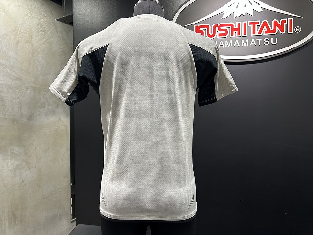 KUSHITANI CAFE グレー ポロシャツＸＬサイズ　クシタニハンガー付き KUSHITANI CAFE グレー ポロシャツXLサイズ クシタニハンガー