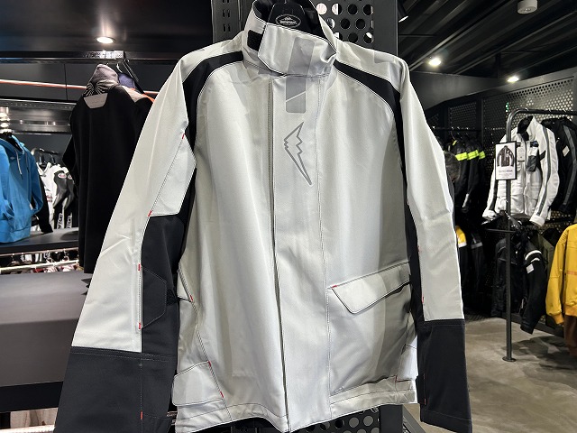 KUSHITANI レインウェア レインスーツ （XL） レインスーツ入荷しました！：KUSHITANI 三鷹店 | KUSHITANI 三鷹店