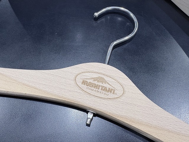 木製ハンガー販売しております：KUSHITANI 三鷹店 | KUSHITANI 三鷹店