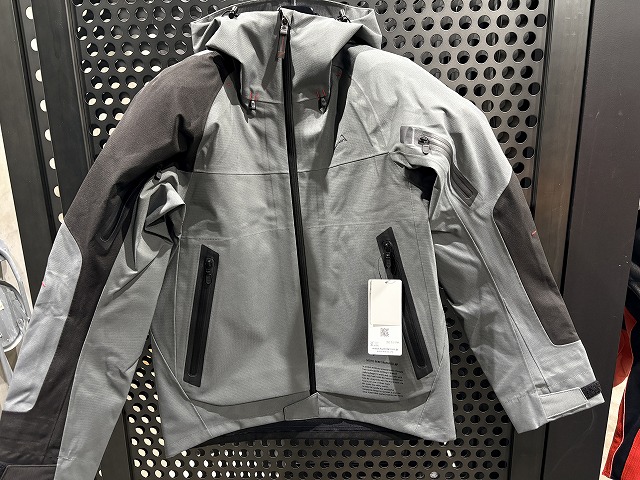 クシタニ　3.0フレキシブルジャケット（グレー） 入荷速報】3.0フレキシブルジャケット、コンテンドジャケット
