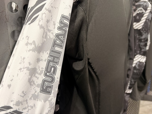 モーションプロテクトジャージ＆パンツ入荷！：KUSHITANI 三鷹店