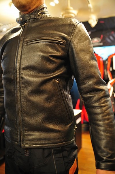 クシタニ　レザージャケット　革ジャン　カラーカスタム品　LL KUSHITANI 2019レザージャケット＆テキスタイルジャケット