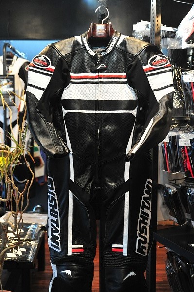 SWIFT ONE SUIT イージーオーダーのご紹介です：KUSHITANI 江東店 - 20180625_1943966.jpg