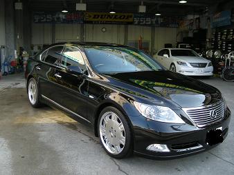 LS600hにLS507の21インチ！！ | 瀬谷タイヤのブログ