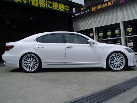 LS460 FスポーツにOZボッティチェッリの22インチ LS460 FスポーツにOZボッティチェッリの22インチ