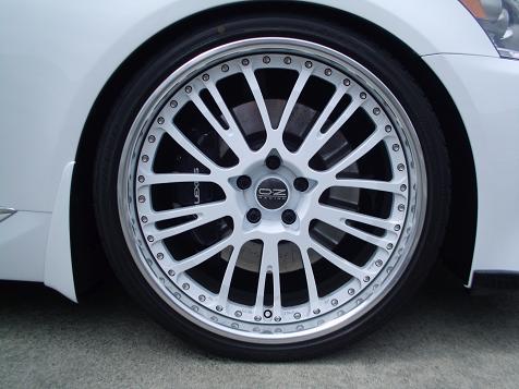 LS460 FスポーツにOZボッティチェッリの22インチ LS460 FスポーツにOZボッティチェッリの22インチ