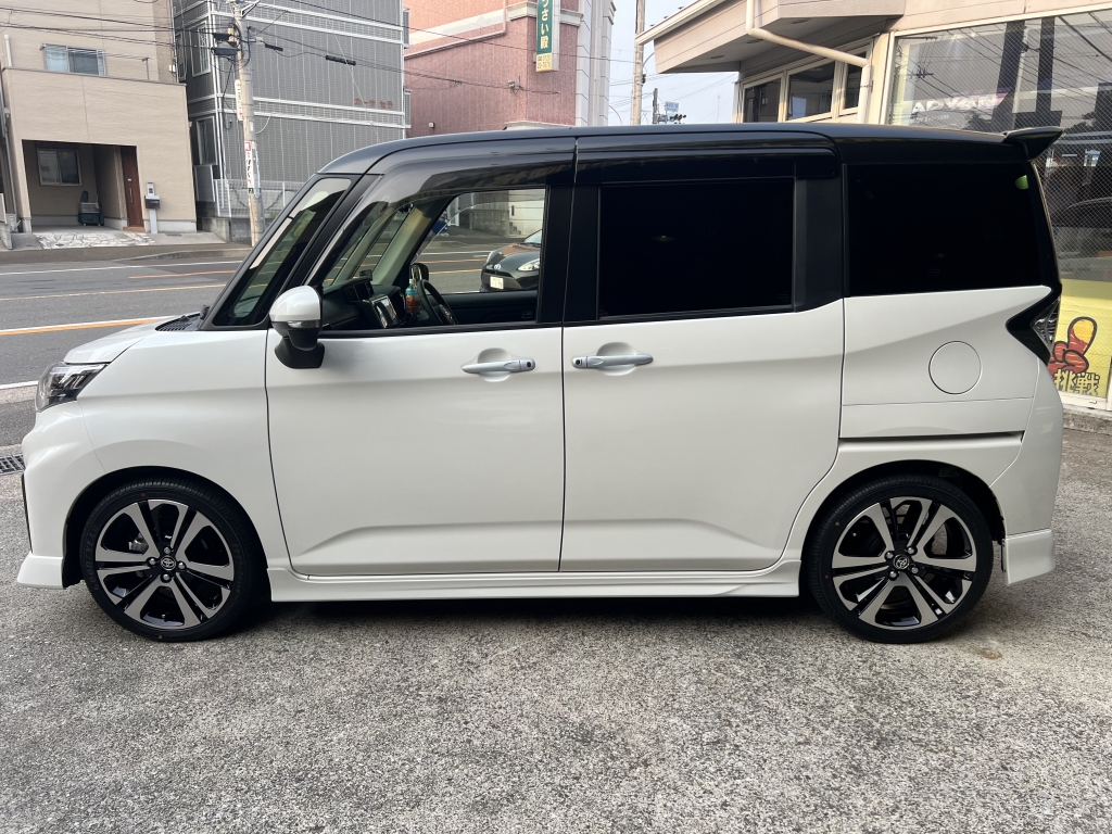 ✨トヨタ ルーミー純正流用でお洒落に✨ | 瀬谷タイヤのブログ