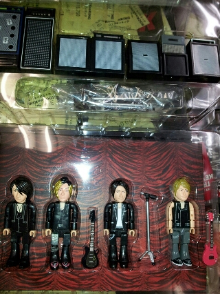 GLAY 2004 X-RATED tour 限定フィギュア - 20140211_683814.jpg