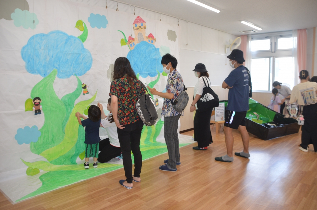 お店屋さんごっこ 岡三沢こども園のアルバム