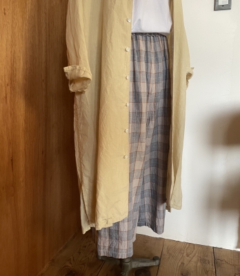 miho umezawa リネンフリルブラウス＆リラックスパンツ | MONDAY STORE