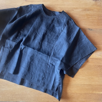 miho umezawa square sleeve blouse | MONDAY STORE