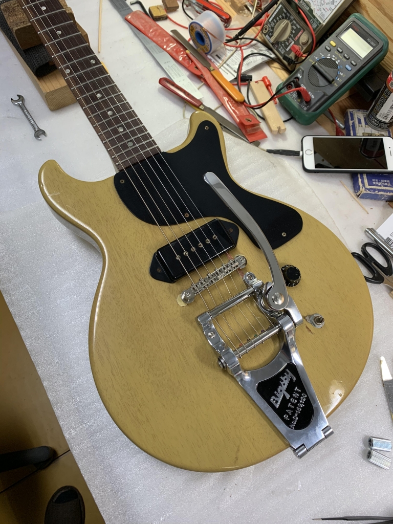 レスポールJr. ネック折れ修理、ビグスビー取付 - 20210327_2802965.jpg