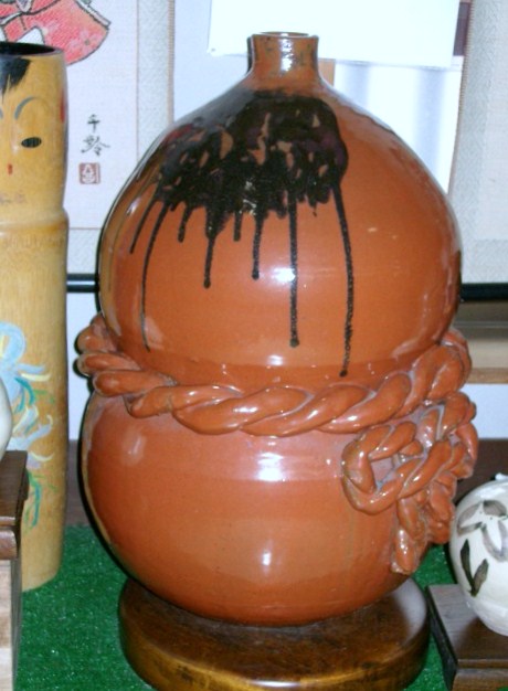 日本一小さい土鈴 | 鈴を振りふり