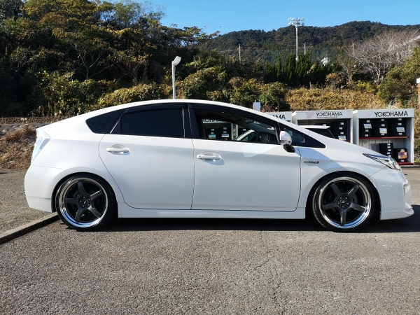 プリウス WORKEMOTION T5R 2P 19インチホイール 装着～♪ | カー