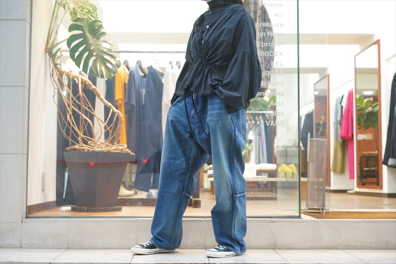 MAISON EUREKA(メゾンエウレカ)の新作、Easy Biggy Pants/Indigo