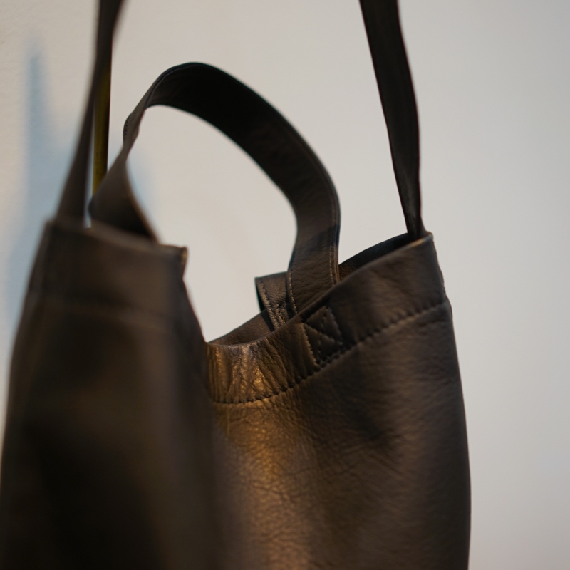 Aeta/アエタ 24SS Collectionの新作、Double Faced Flat Tote Shoulder