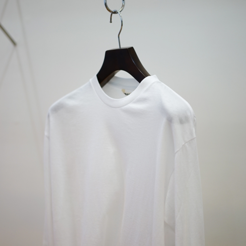 AURALEE (オーラリー) 24AW Collectionの新作、SEAMLESS L/S TEE