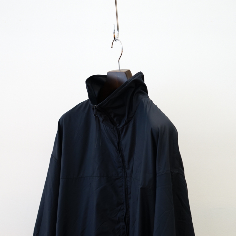 Graphpaper (グラフペーパー) の新作、Pertex Quantum Light