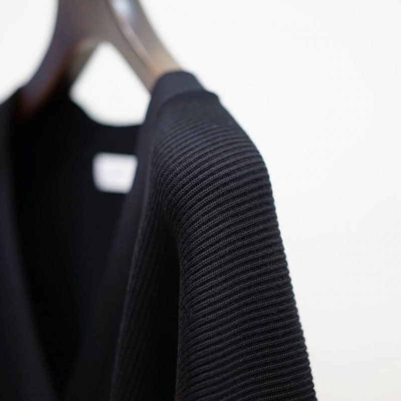 グラフペーパー　High Density Cardigan メリノウール High Density Cardigan – Graphpaper