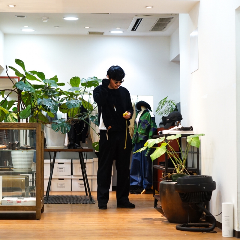 SUNSEA (サンシー) 30th Collectionの新作、Shrinkage Sweat Shirtのご