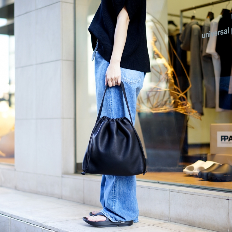 Aeta(アエタ)25SS Collectionの新作、DRAW STRING ONE SHOULDER