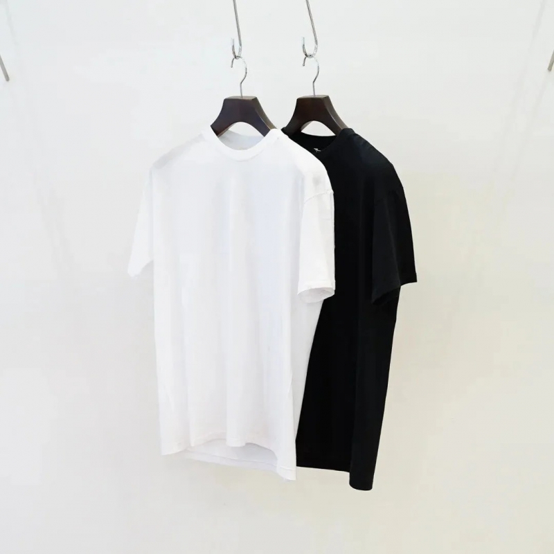 AURALEE (オーラリー) 25SS Collectionの新作、Seamless Crew Neck Tee
