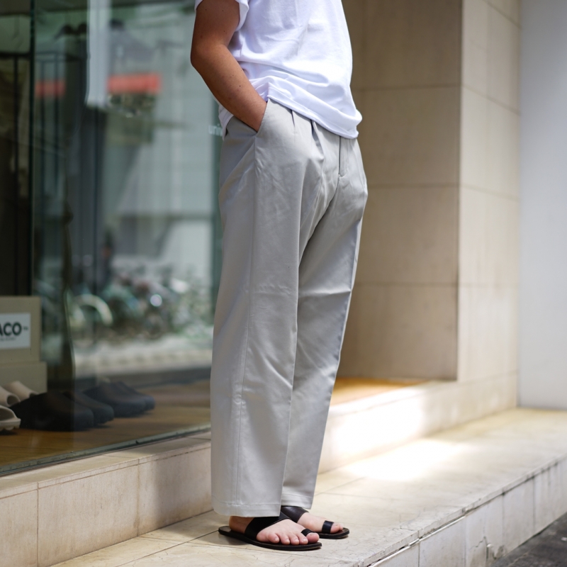 新品 FARAH 23SS 2Tuck Wide Tapered Pants FARAH / Two Tuck Wide Tapered Pants (Jersey-Black) | twelve