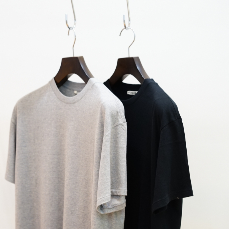 AURALEE (オーラリー) 25AW Collectionの新作、Seamless Crew Neck Tee