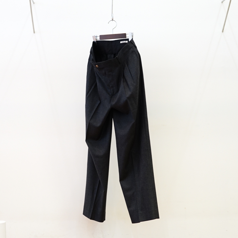 AURALEE (オーラリー) 25AW Collectionの新作、Super Light Wool Two
