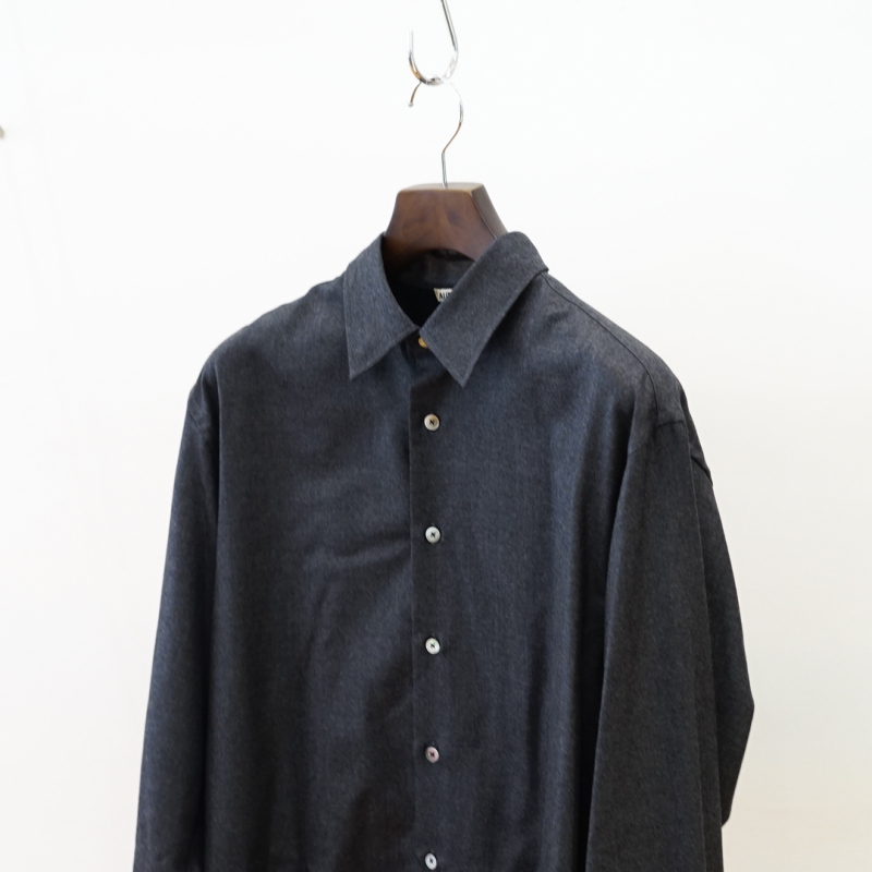 AURALEE (オーラリー) 25AW Collectionの新作、Super Light Wool Shirt