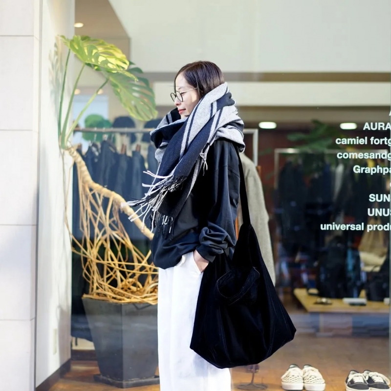 そらる ETA バッグ Aeta (アエタ)Shoulder Tote L(VL03)/Blackのご紹介です。 | BALUCA