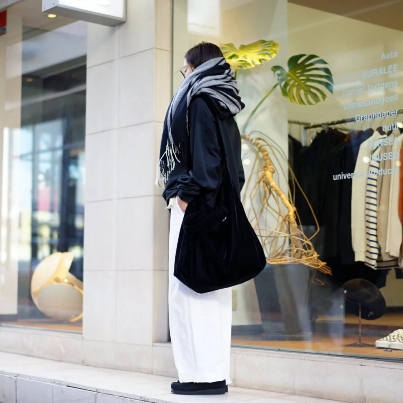 そらる ETA バッグ Aeta (アエタ)Shoulder Tote L(VL03)/Blackのご紹介です。 | BALUCA