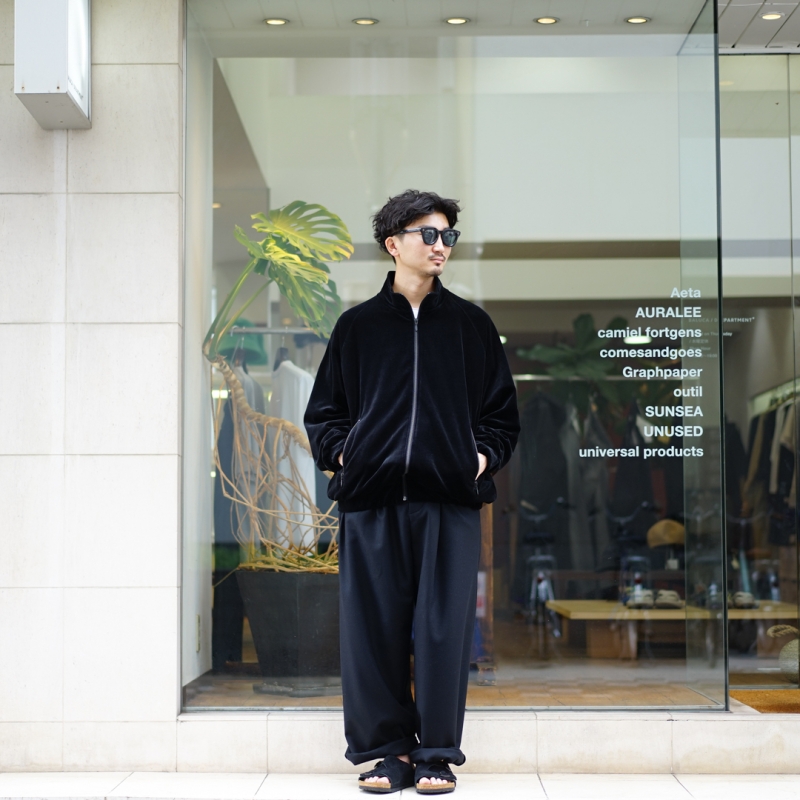 Graphpaper (グラフペーパー) の新作、Compact Velour Track Jacket