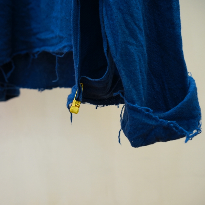 SUNSEA(サンシー) 31th Collectionの新作、Shrinkage V-Neckのご紹介